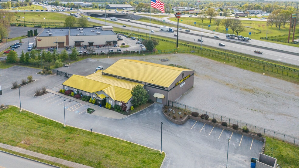 More Photos Of 255 Cumberland Trace Rd, Bowling Green Flex For Lease