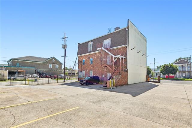 More Photos Of 301-303 S Broad St, New Orleans Office Residential For Sale