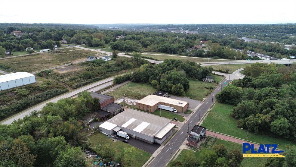 More Photos Of 107 N Hine St, Youngstown Industrial For Sale
