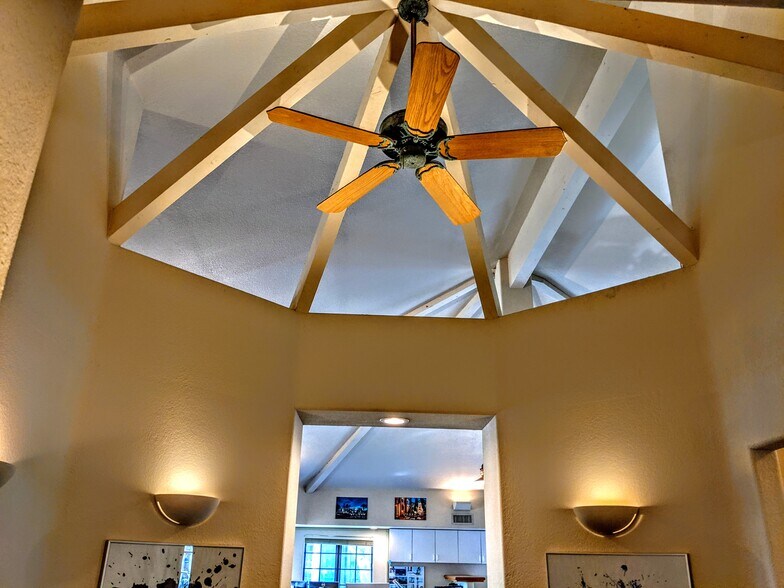 More Photos Of 3151 Airway Ave, Costa Mesa Medical For Lease