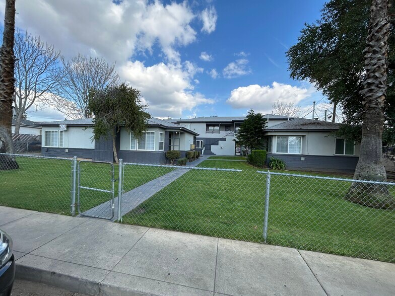 Primary Photo Of 1607 Palm Dr, Bakersfield Apartments For Sale