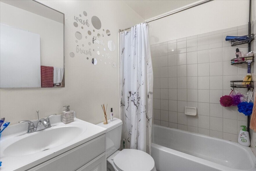 More Photos Of 30 Gardiner Ave, South San Francisco Apartments For Sale