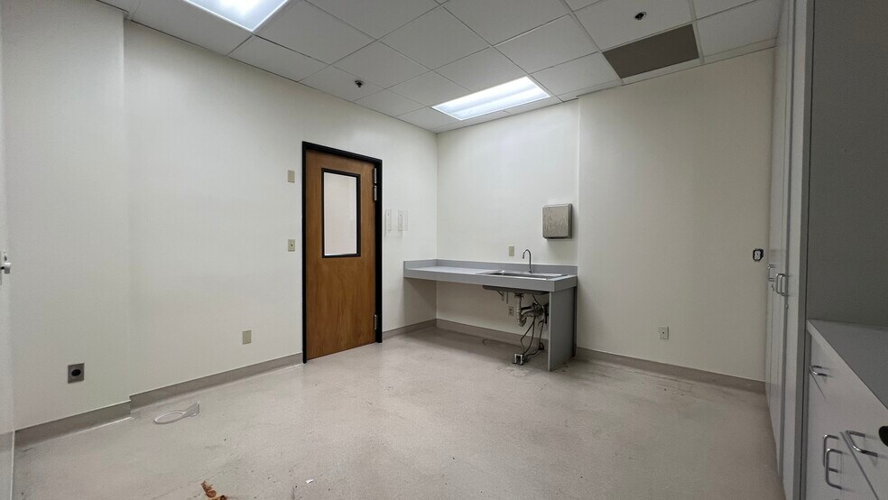 More Photos Of 15141 Whittier Blvd, Whittier Medical For Lease