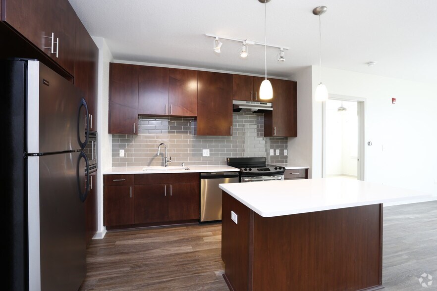 More Photos Of 2424-2434 W Caithness Pl, Denver Apartments For Lease