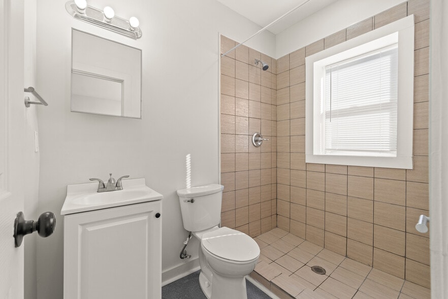 More Photos Of 622 Hardesty Ave, Kansas City Apartments For Sale