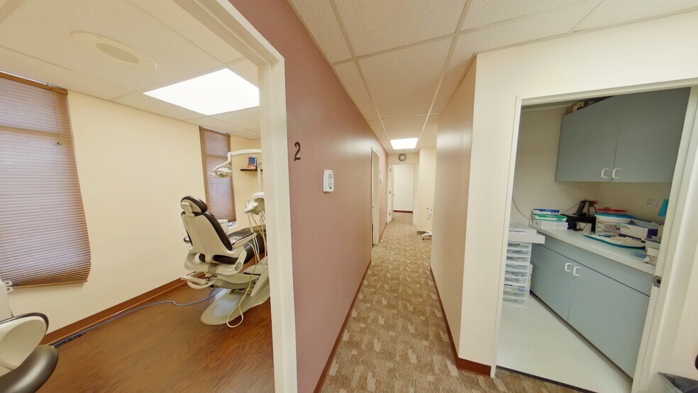 More Photos Of 800 S Adams Rd, Birmingham Medical For Lease