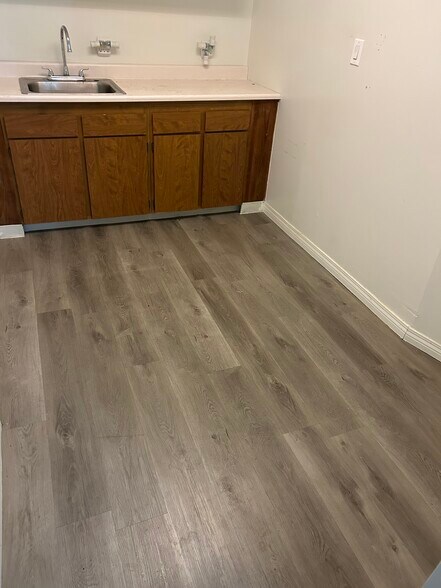 More Photos Of 919 E Bonneville Ave, Las Vegas Office Residential For Sale