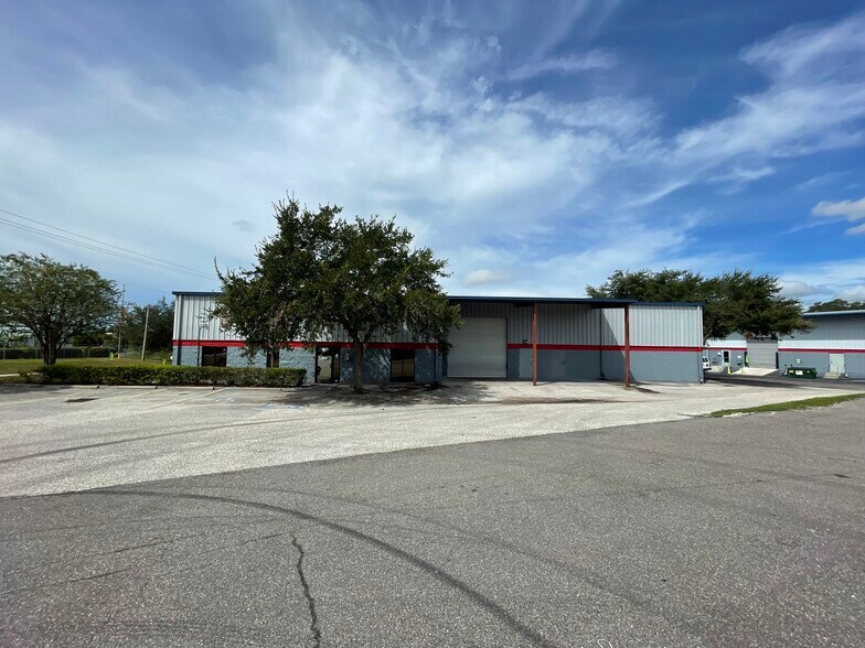 More Photos Of 2254-2256 Massaro Blvd, Tampa Warehouse For Lease