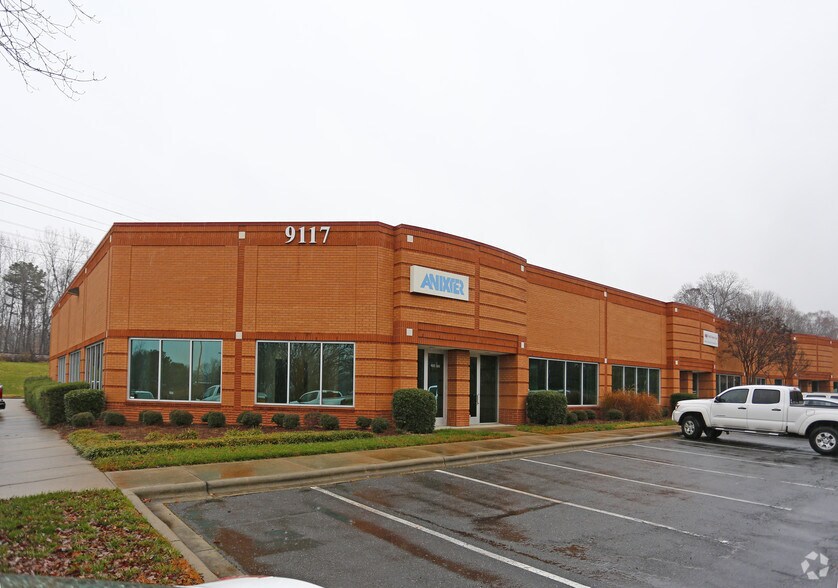 More Photos Of 9129 MONROE Rd, Charlotte Unknown For Lease