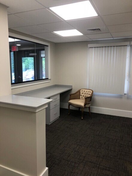 More Photos Of 30 W Avon Rd, Avon Medical For Sale