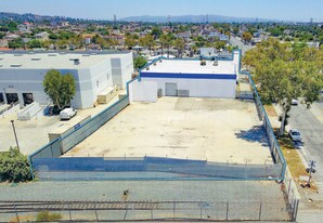 More Photos Of 5711 E Olympic Blvd, Commerce Land For Lease