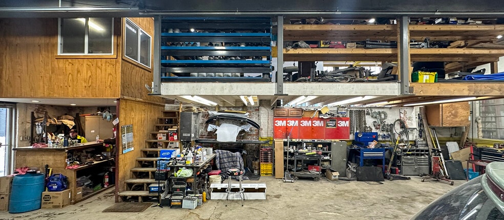 More Photos Of 163 Crescent St, Brockton General Retail For Sale