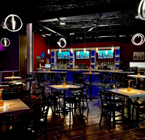 More Photos Of 14129 Memorial Dr, Houston Restaurant For Sale