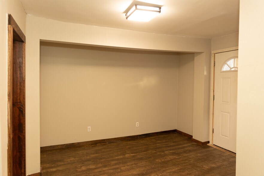 More Photos Of 125 E Main St, Titusville Apartments For Sale