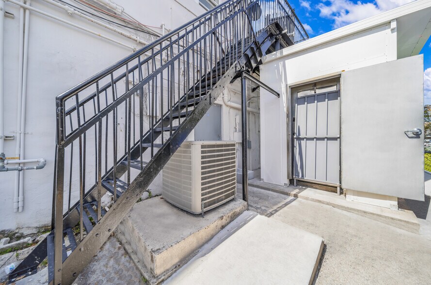 More Photos Of 1201-1223 W Flagler St, Miami Apartments For Lease