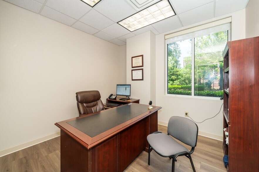 More Photos Of 3731 NW Cary Pky, Cary Medical For Sale