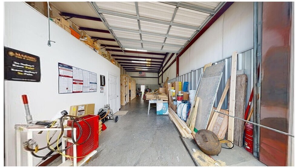 More Photos Of 130 Division Dr, Leland Flex For Sale