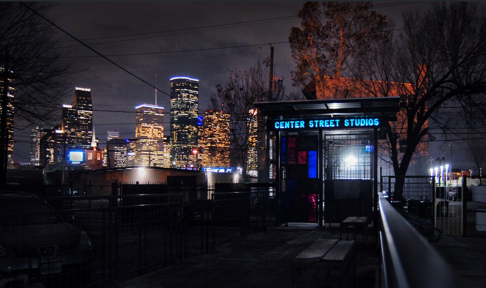 More Photos Of 1520 Center St, Houston Warehouse For Lease