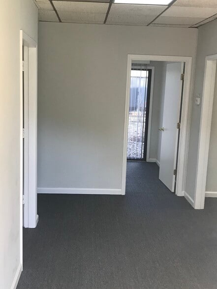 More Photos Of 9471 Baymeadows Rd, Jacksonville Medical For Lease