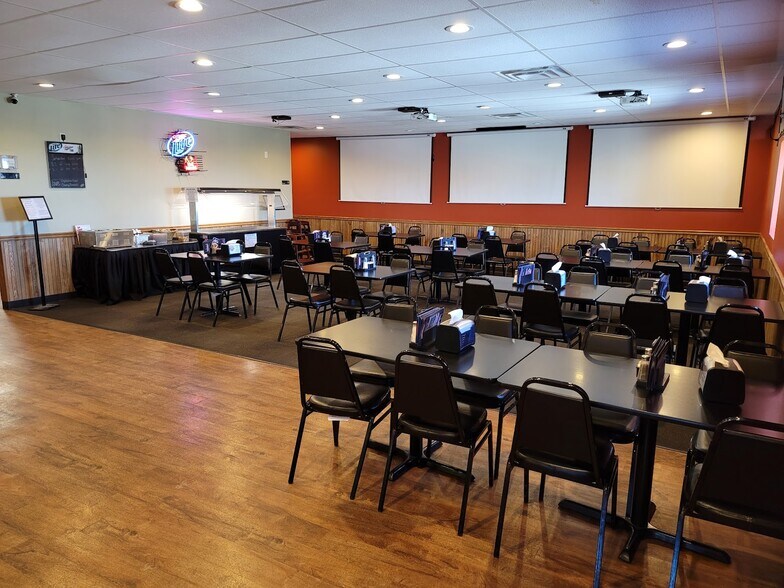 More Photos Of 739 W Main St, Deshler Bowling Alley For Sale