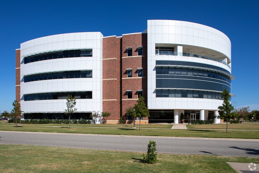 More Photos Of 201 Stephenson Pky, Norman Office For Lease