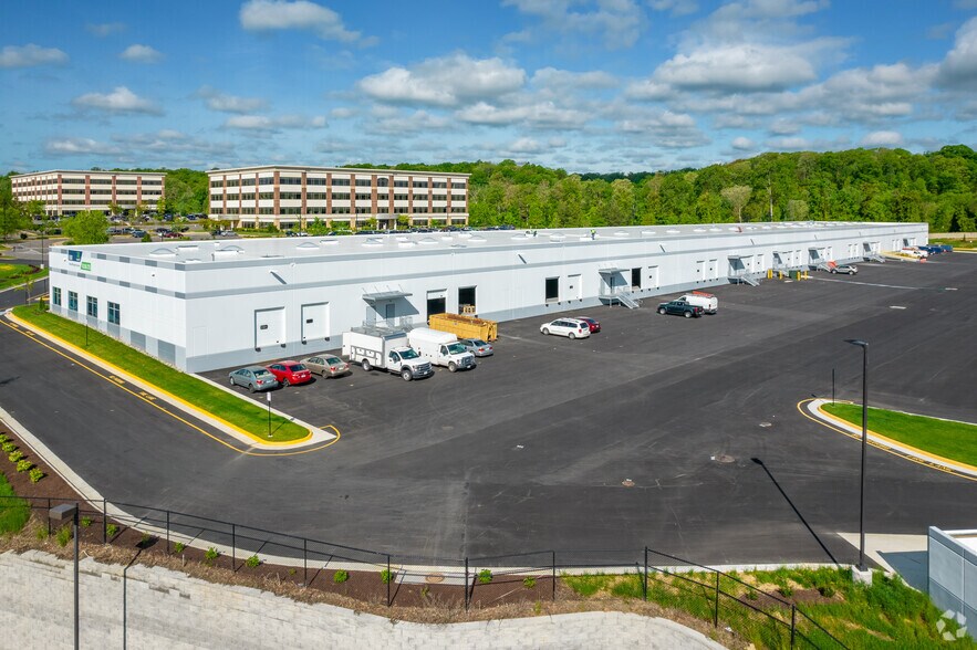 More Photos Of 650 Corporate Dr, Stafford Industrial For Lease