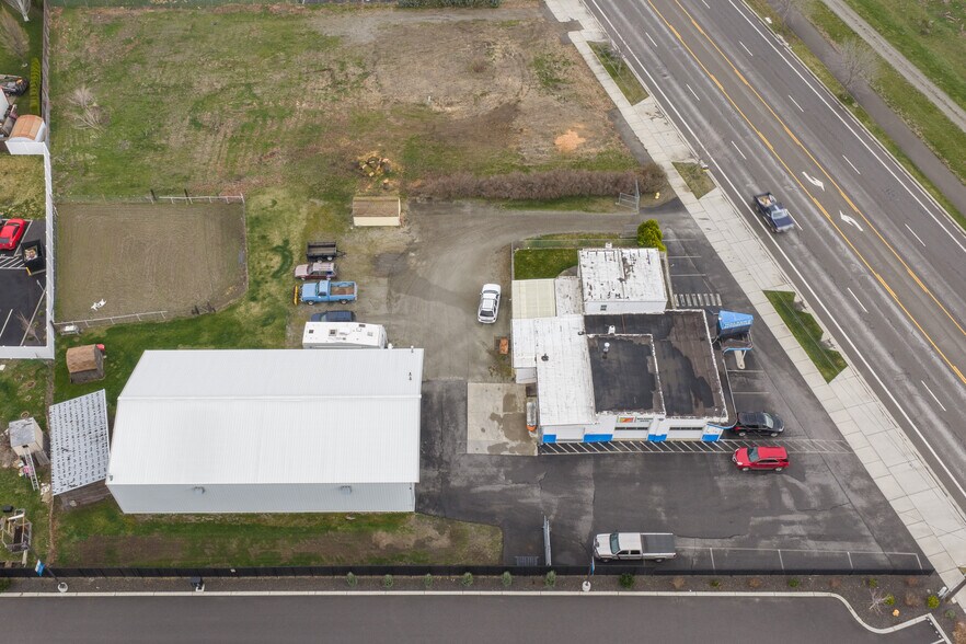 More Photos Of 19011 E Appleway Ave, Greenacres Auto Repair For Sale