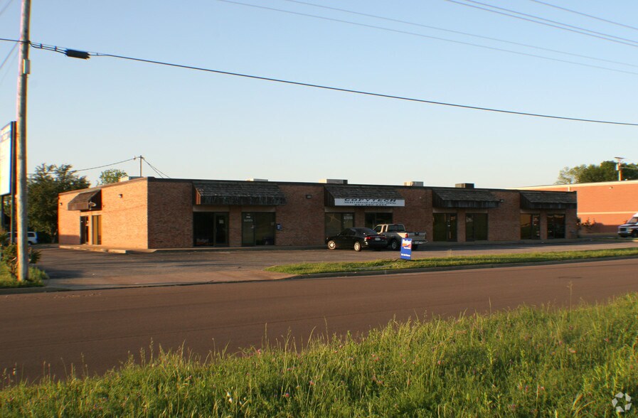 More Photos Of 1926 First Commercial Dr N, Southaven Office For Sale