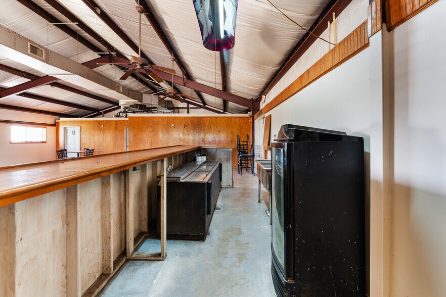 More Photos Of 1585 Patton Rd, Rosenberg Service For Sale