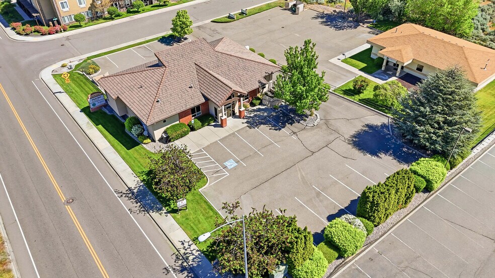 More Photos Of 7139 W Hood Pl, Kennewick Office For Lease