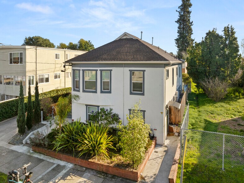 More Photos Of 1628 Tyler St, Berkeley Apartments For Sale