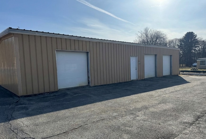 More Photos Of 28 Draper Ln, Canton Manufacturing For Lease