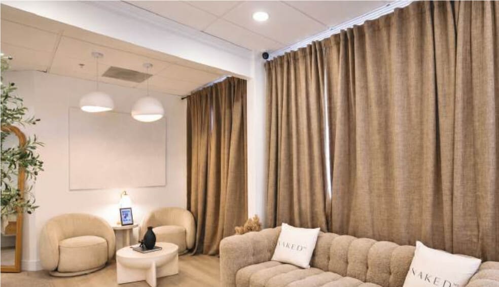 More Photos Of 20072 SW Birch St, Newport Beach Medical For Sale