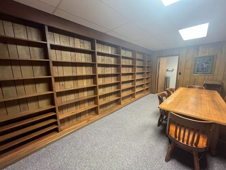 More Photos Of 229 N Main St, Valentine Office For Sale