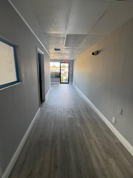 More Photos Of 3355 Lake Worth Rd, Palm Springs Storefront Retail Office For Lease