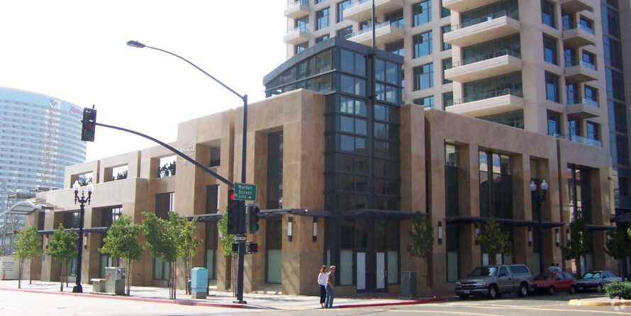 More Photos Of 550 Front St, San Diego Apartments For Sale