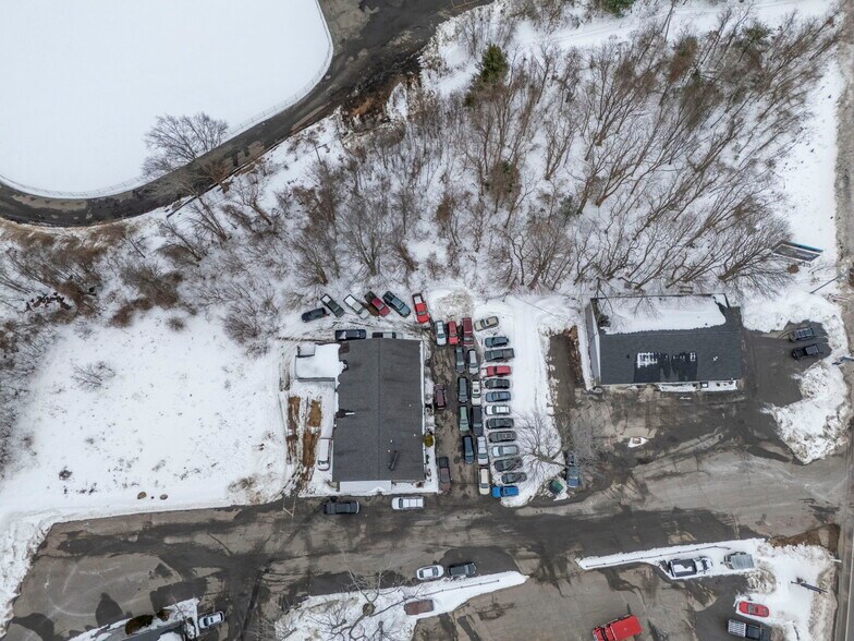 More Photos Of 890 Lafayette Rd, Seabrook Freestanding For Lease