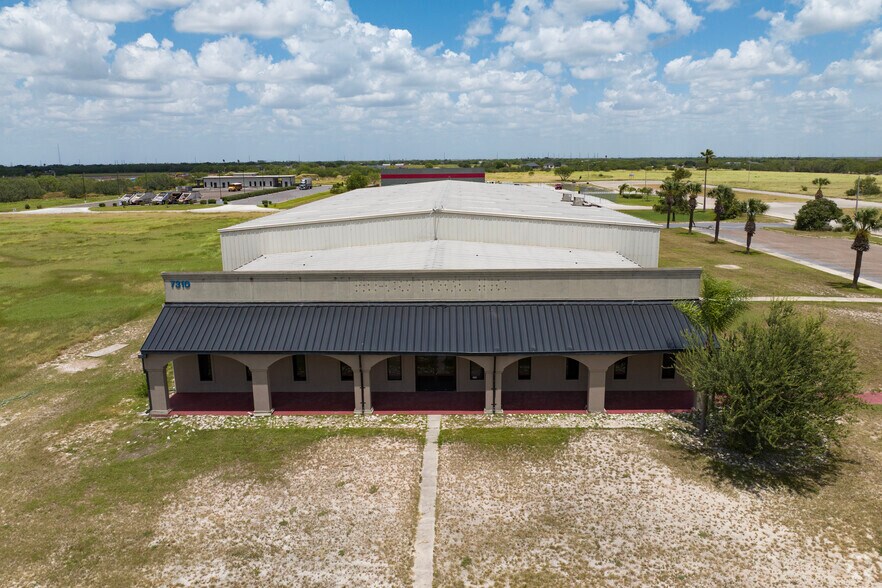 Primary Photo Of 600 Independence Dr, Edinburg Warehouse For Sale