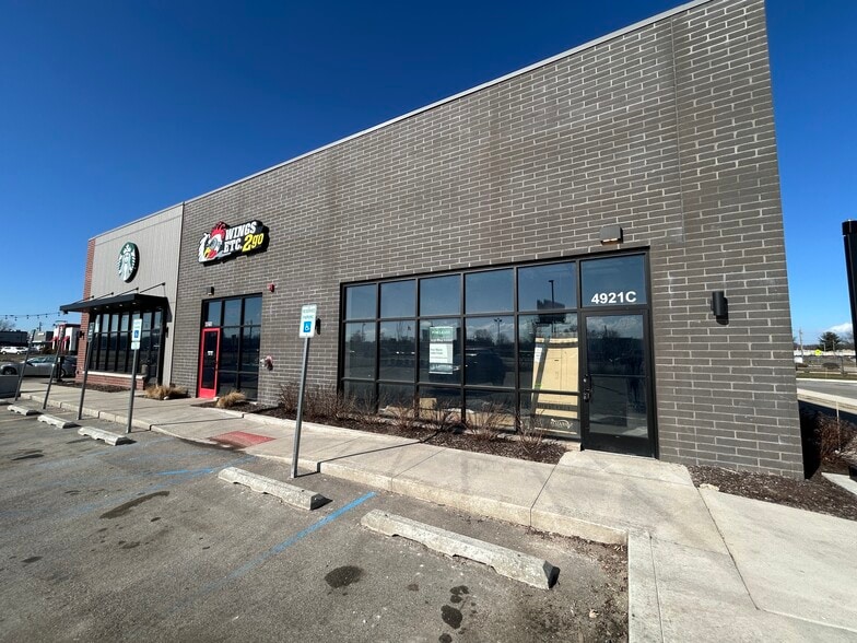 More Photos Of 4921 Western Ave, South Bend Storefront Retail Office For Lease