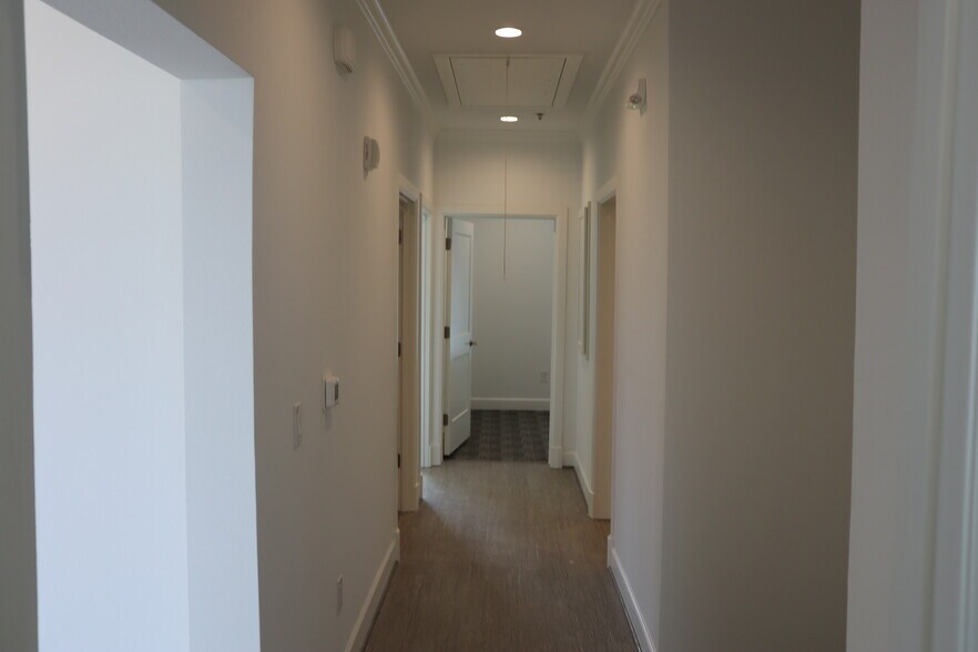 More Photos Of 400 Stonebrook Pky, Frisco Office For Sale