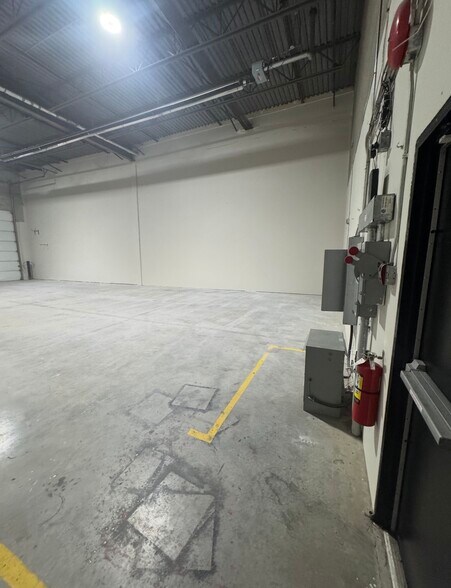 More Photos Of 32885 Mission Way, Mission Warehouse For Lease