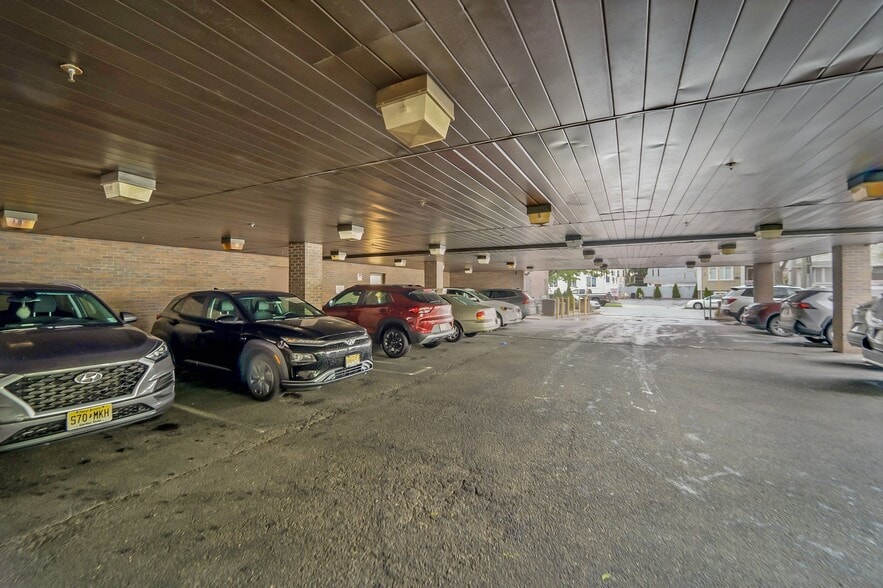 More Photos Of 42 Locust Ave, Wallington Medical For Lease