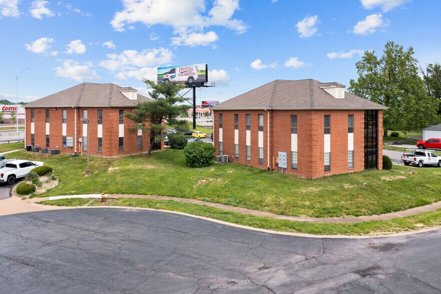 More Photos Of 4191 Crescent Dr, Saint Louis Medical For Lease
