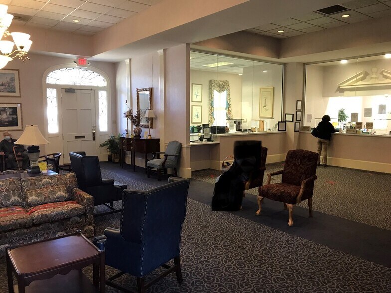 More Photos Of 2064 Vineville Ave, Macon-Bibb Medical For Sale