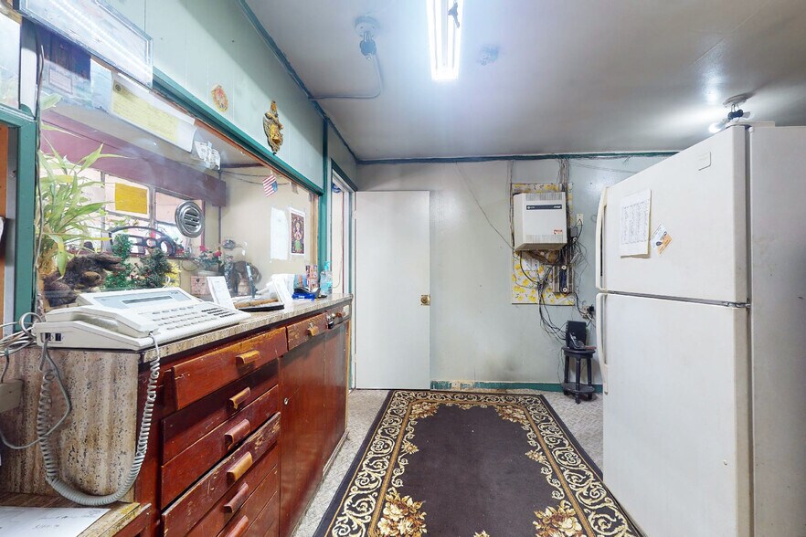 More Photos Of 819 W 7th St, Texarkana Hotel For Sale