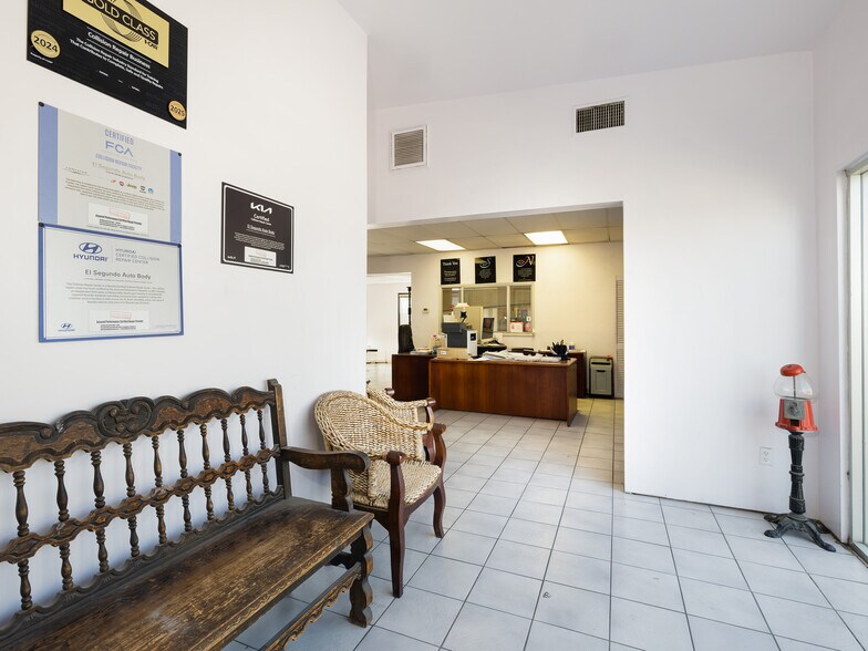 More Photos Of 717 E El Segundo Blvd, El Segundo Auto Repair For Sale