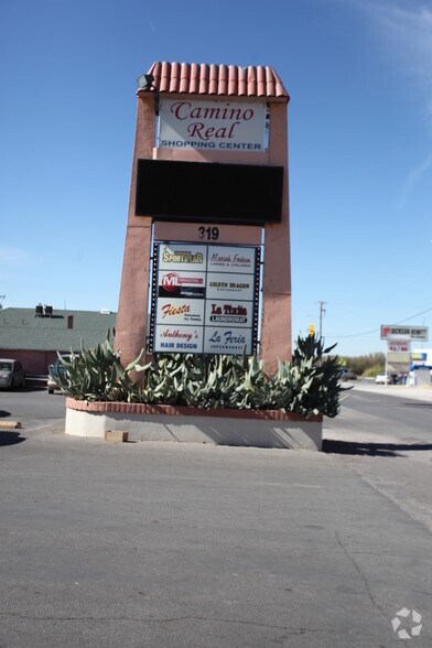 More Photos Of 305-390 S Main St, Anthony Unknown For Lease