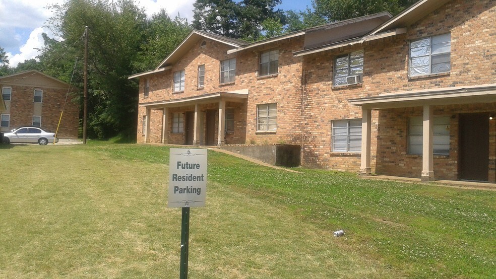 More Photos Of 3081 St. Charles Dr, Memphis Apartments For Sale