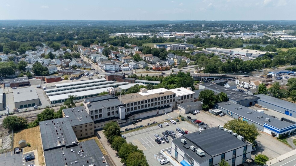 Primary Photo Of 669 Elmwood Ave, Providence Apartments For Sale