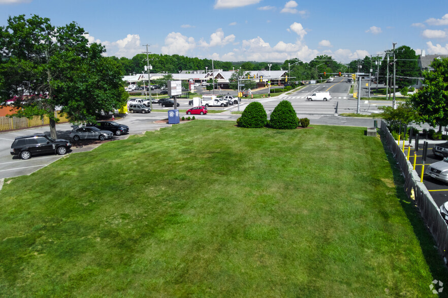 Primary Photo Of 8737 Richmond Hwy, Alexandria Land For Lease